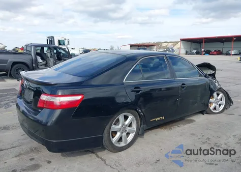 2007 Toyota Camry Se z USA, uszkodzony, nr VIN 4T1BE46K67U183834